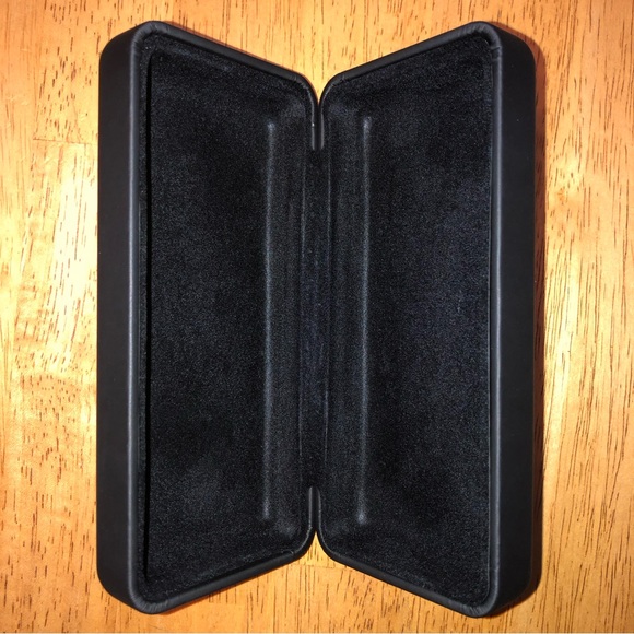 Purse Tech Case - Picture 5 of 7